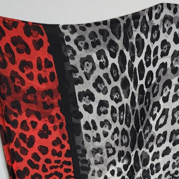 Lane Bryant Kaftan Shirt. Black grey red leopard print. Semi sheer. Size 14/16. - Picture 2 of 14